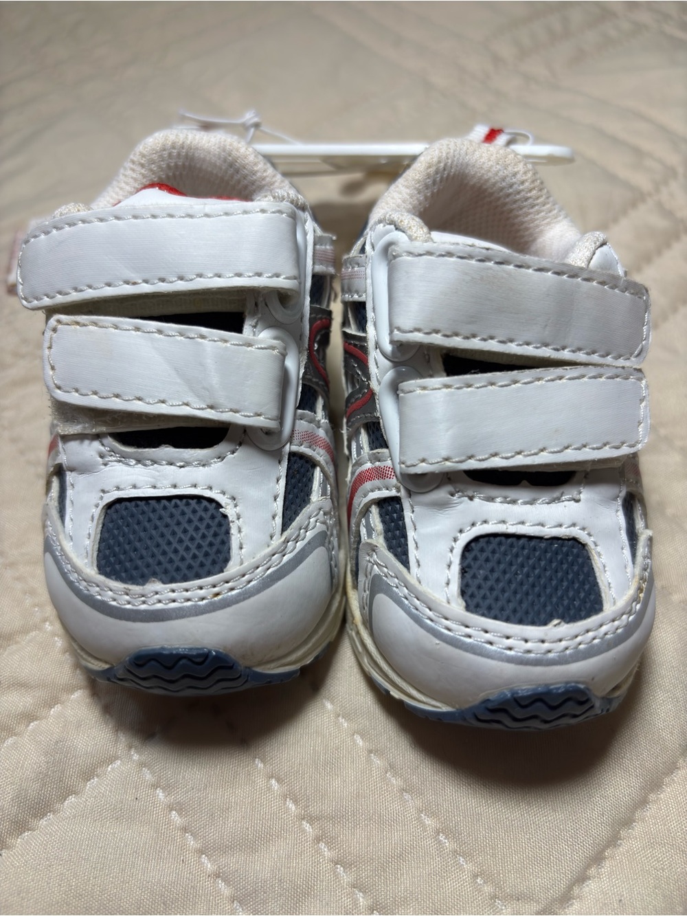 Koala Kids size 2 White, Navy & Red Hook-and-Loop Sneakers